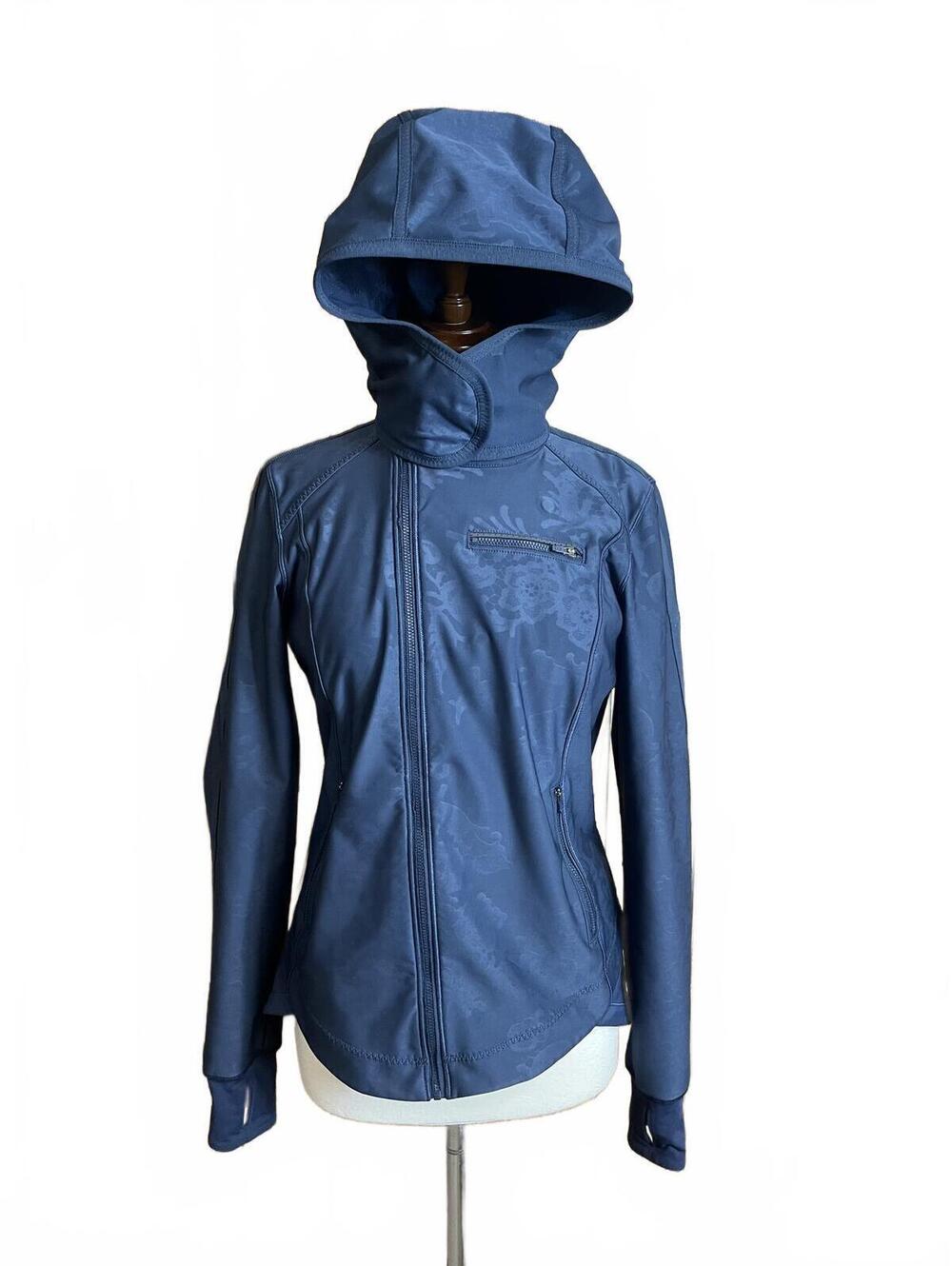 Lululemon Keep It Up jacket with removeable hood sz 8